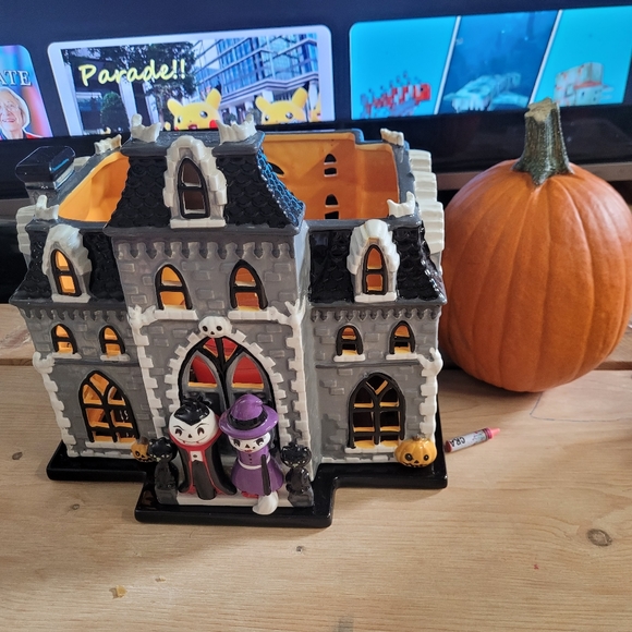 Bath and body works candle holder haunted house Halloween rare - Picture 11 of 11